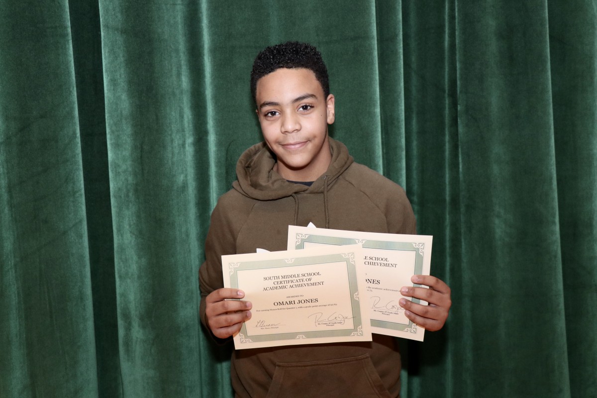 south-middle-school-recognizes-honor-roll-students-news-necsd